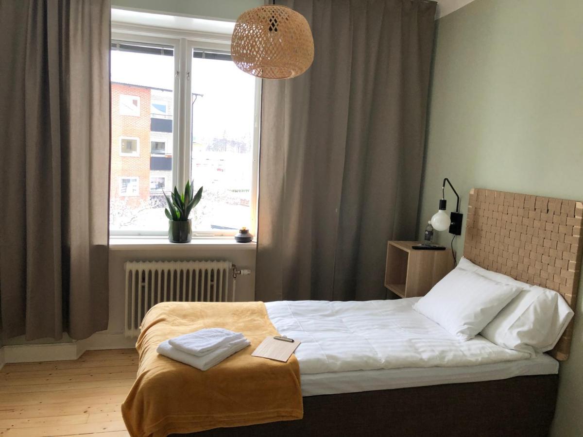 Hotell & Bistro Roedesund كالسبوري المظهر الخارجي الصورة